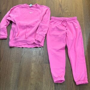 Nike women’s  Bright Pink Joggers and Sweatshirt Set